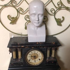 Meet your Posher, Lois